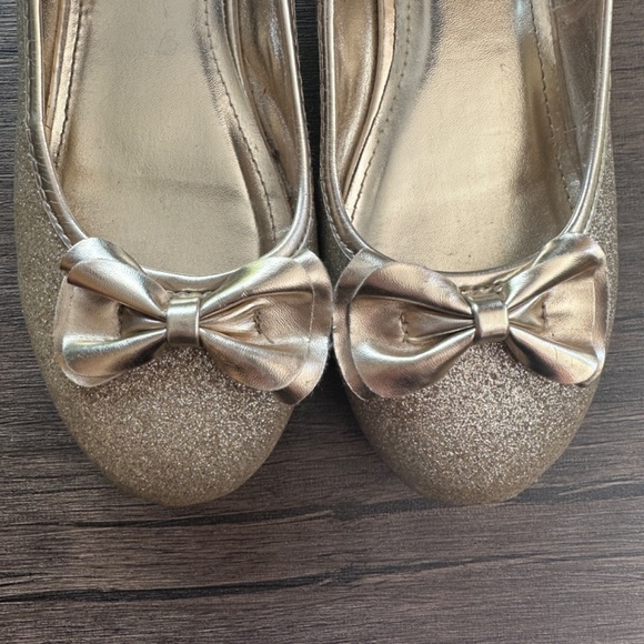 *NINA* Sparkly Gold Bow Ballet Flats Size 5 - Picture 2 of 7